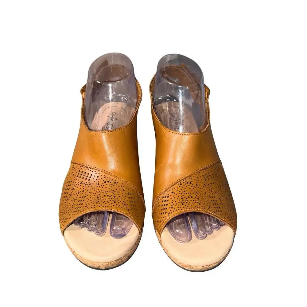 Clarks Collection Tan Leather Perforated Wedge Sandals Women's Size 7.5